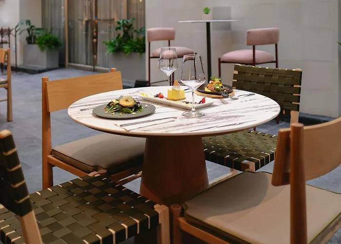 Novotel Santa Fe Hotel 4*