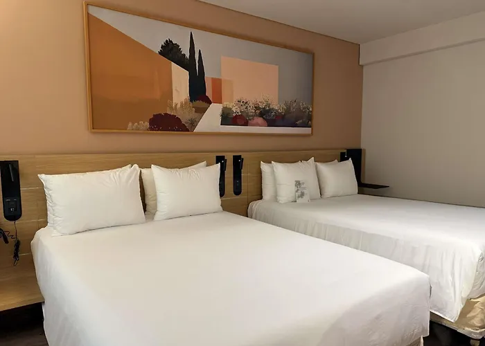 Novotel Santa Fe Hotel 4*