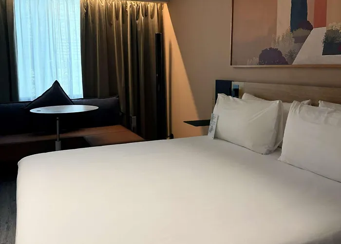 Novotel Santa Fe Hotel 4*